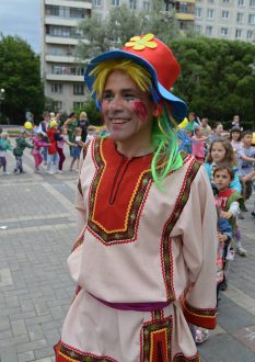 CHILDRE_H_3